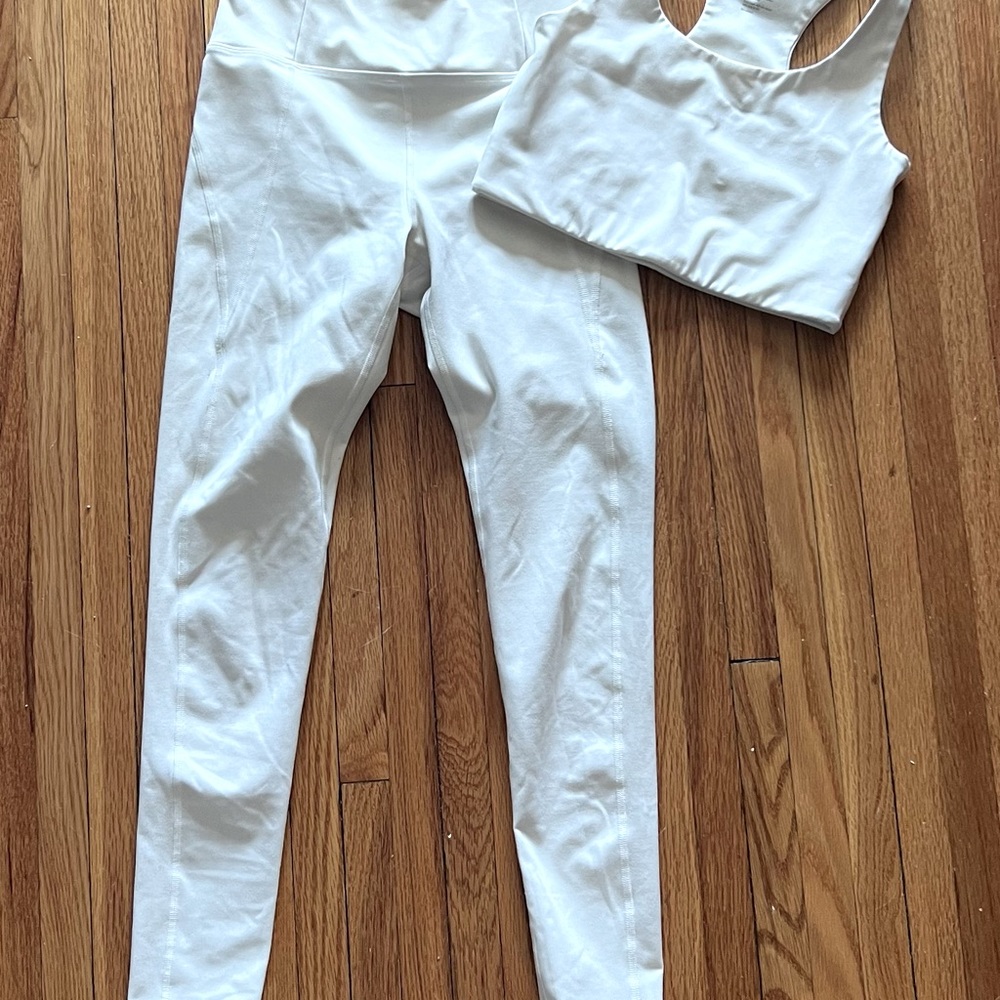 SET Girlfriend Collective Ivory Small